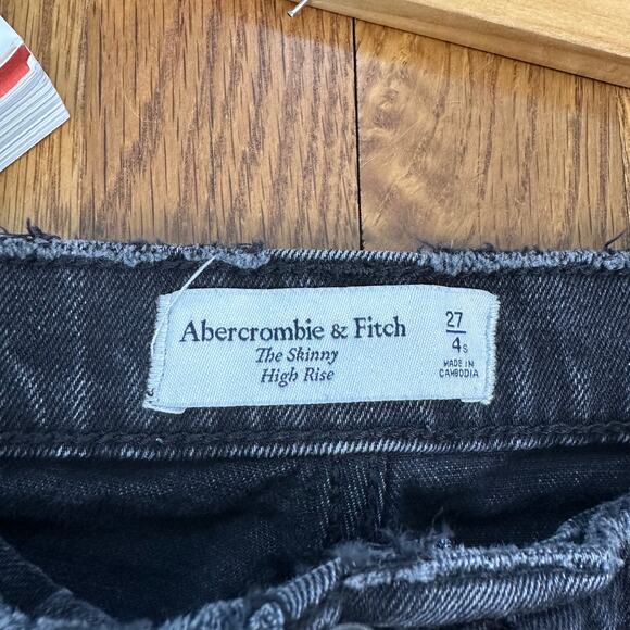 Abercrombie & Fitch Black Distressed The Skinny High Rise Jeans - Picture 5 of 7